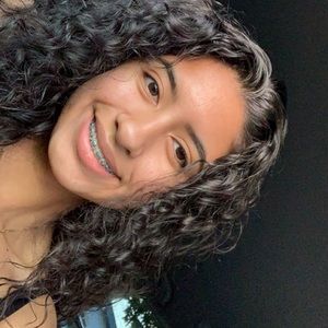 Meet your Posher, Ailine